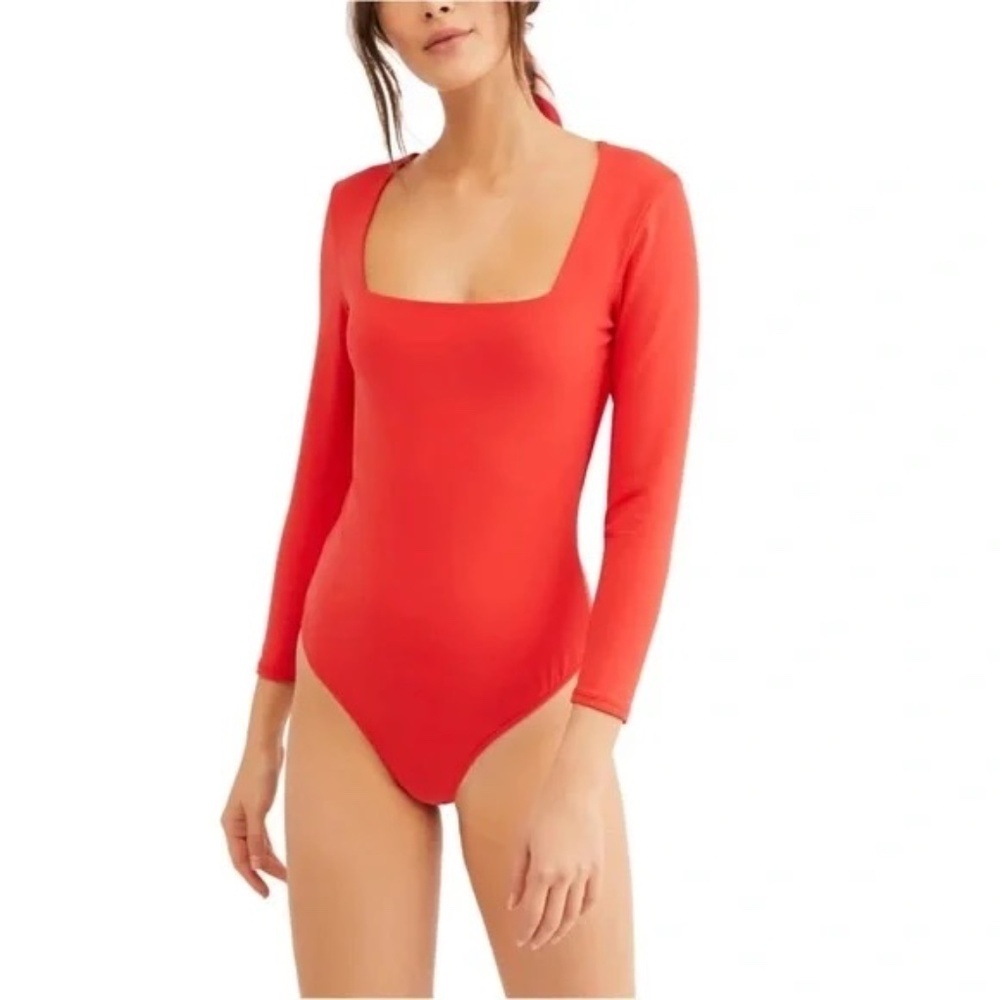 FREE PEOPLE Intimately Truth or Square Long Sleeve Square Neck Red Bodysuit - Picture 1 of 4
